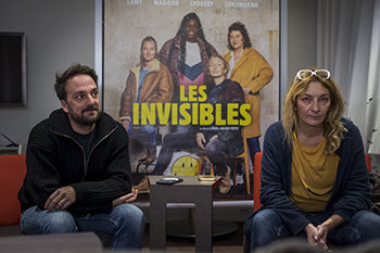 Les Invisibles photo Louis-Julien Petit réalisateur et scénariste Corinne Masiero actrice - P Ricotta Abus de Ciné